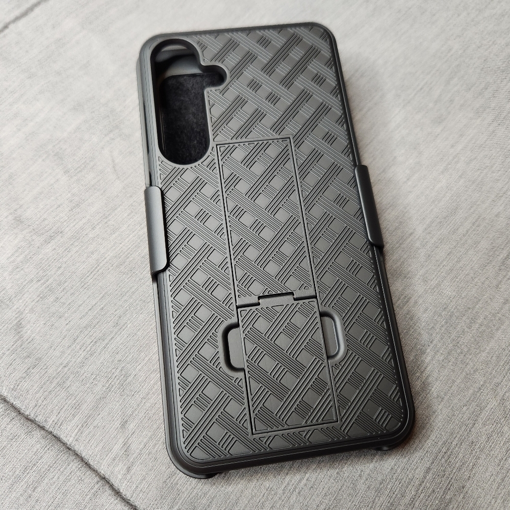 Samsung Galaxy S24 Plus Black Case With Belt Clip